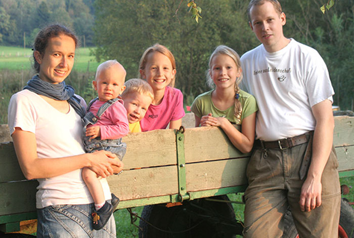 Familie Baumgarten von der Honighütte in Wilnsdorf-Wilden, von denen wir unseren Honig lokal beziehen